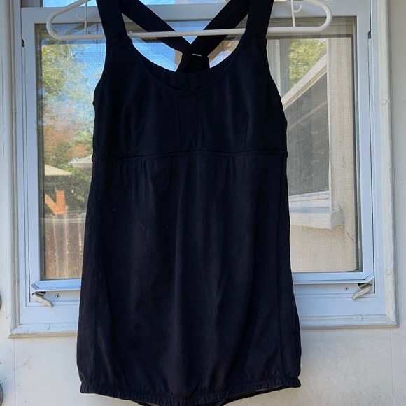 Lululemon top